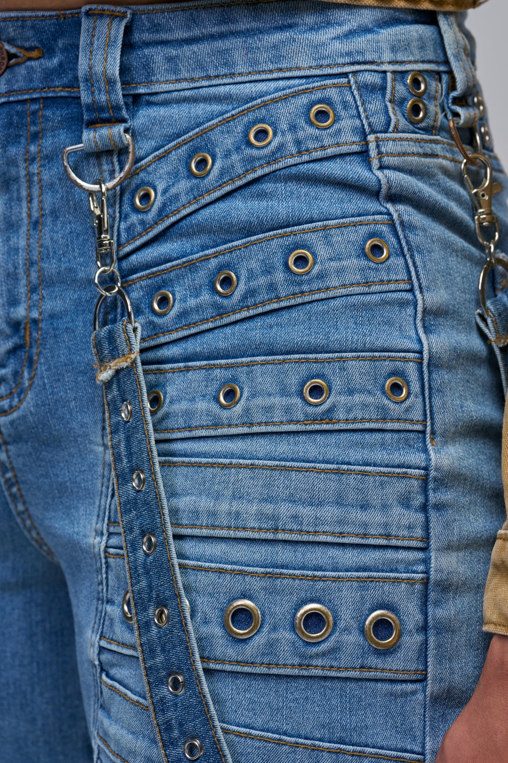 CRAZY FOR YOU GROMMET DENIM