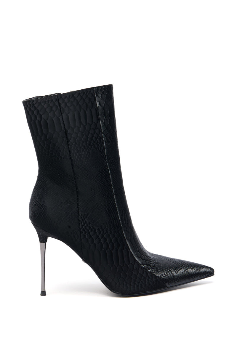 AZALEA WANG CALEAN BLACK METAL STILETTO HEEL BOOTIE