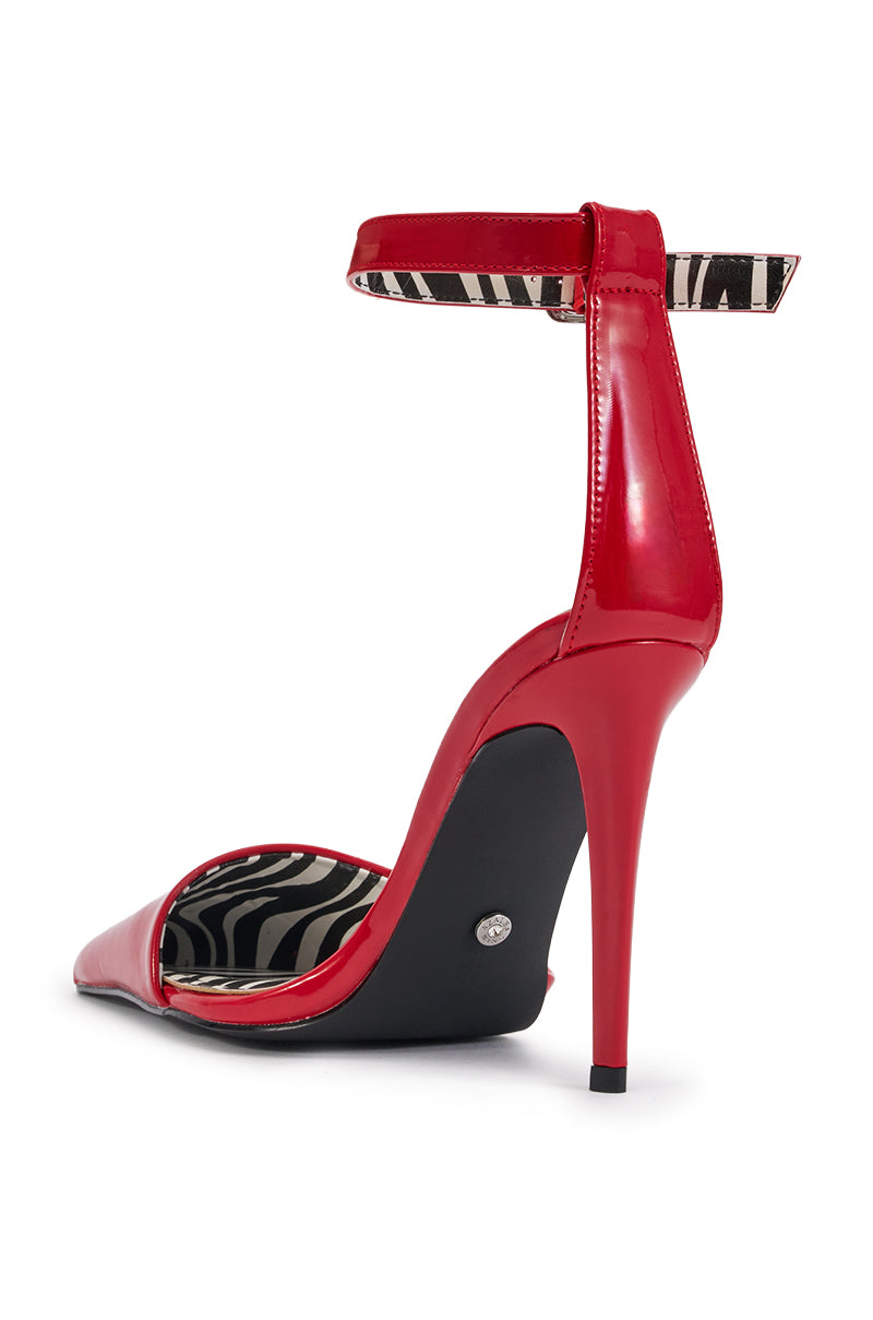 AZALEA WANG DESIREE RED ZEBRA LINED PUMP
