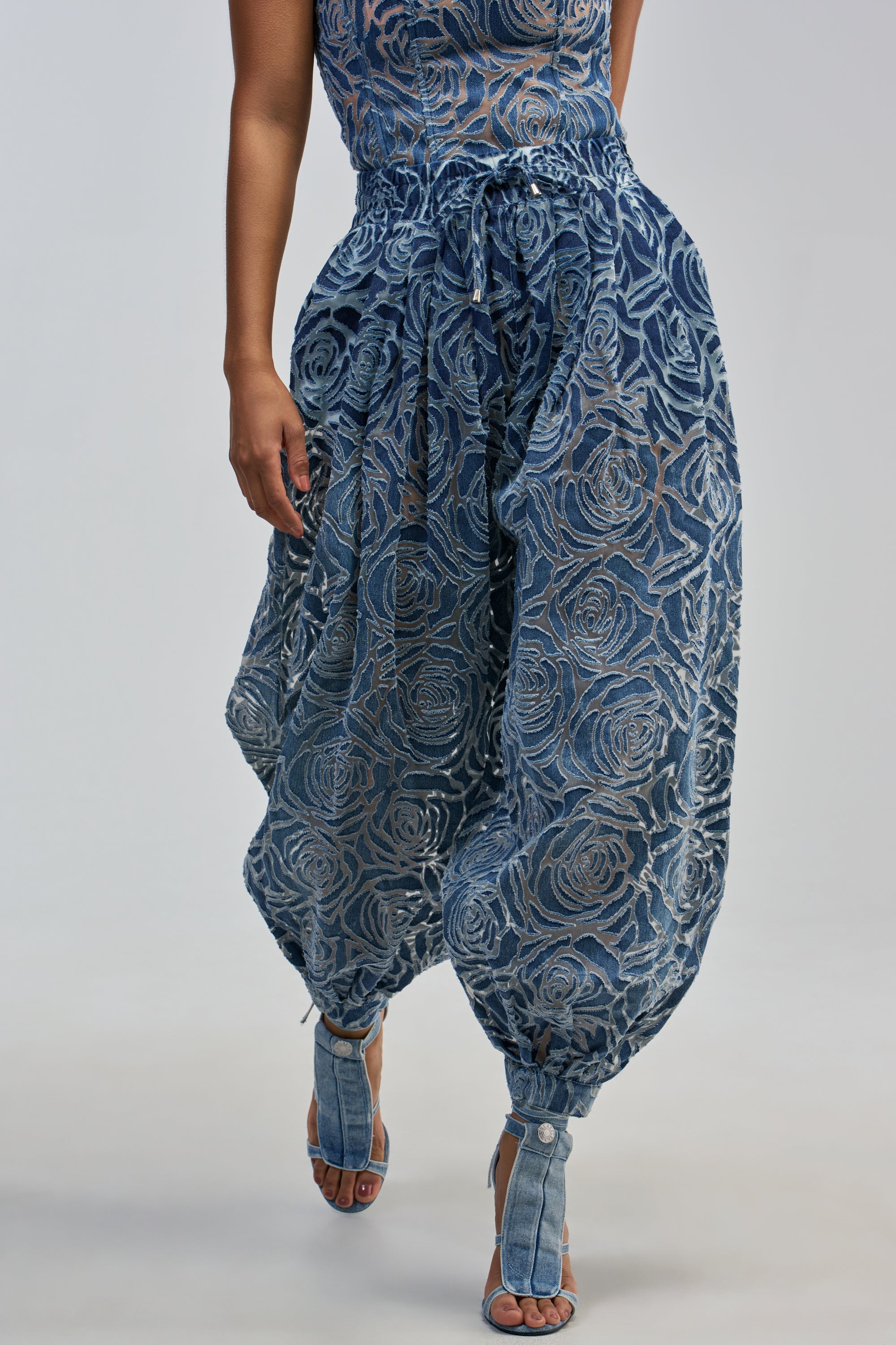 DENIM FOR DAYS BALLOON PANT IN DARK BLUE DENIM