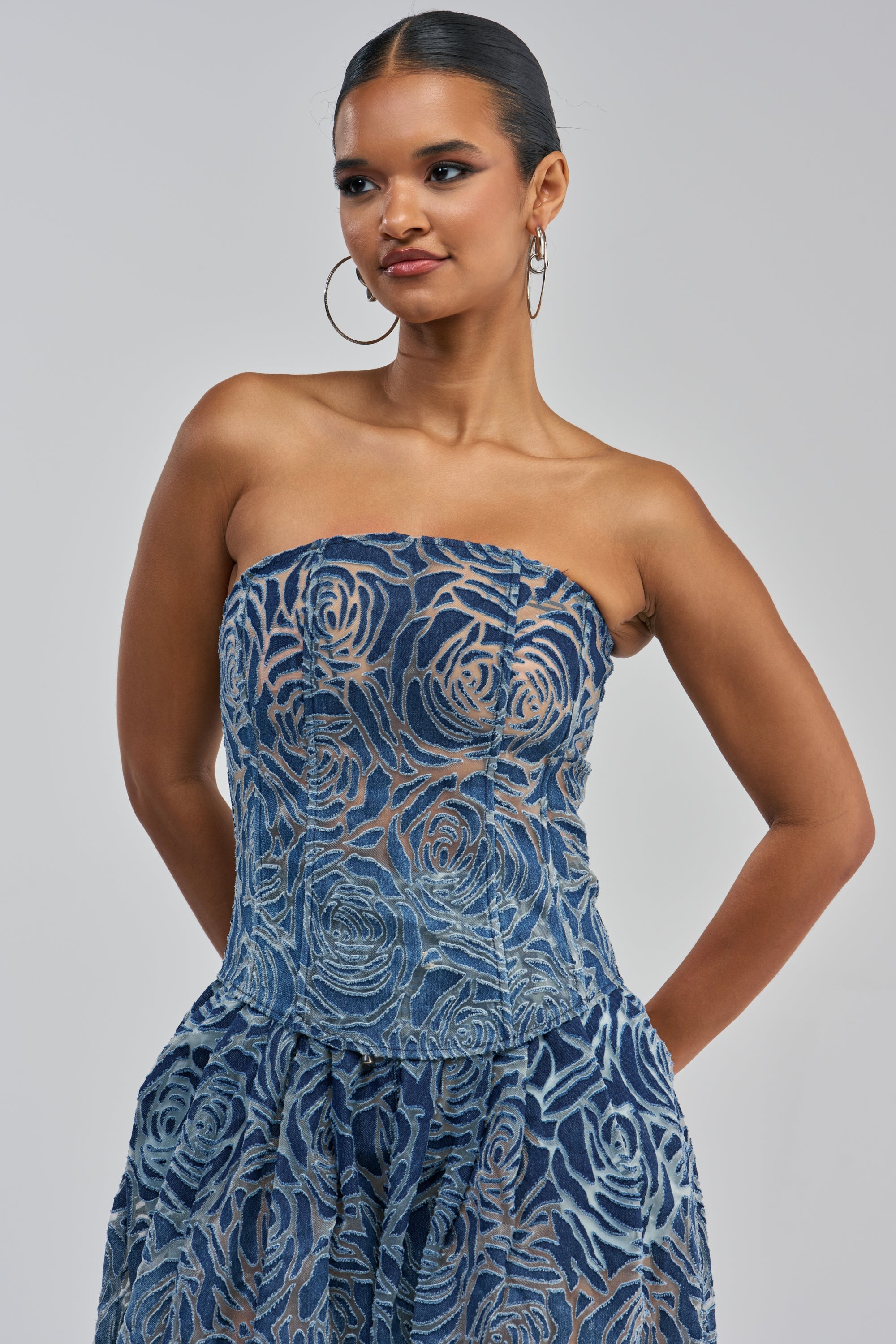 DENIM FOR DAYS ZIP UP CORSET IN DARK BLUE DENIM