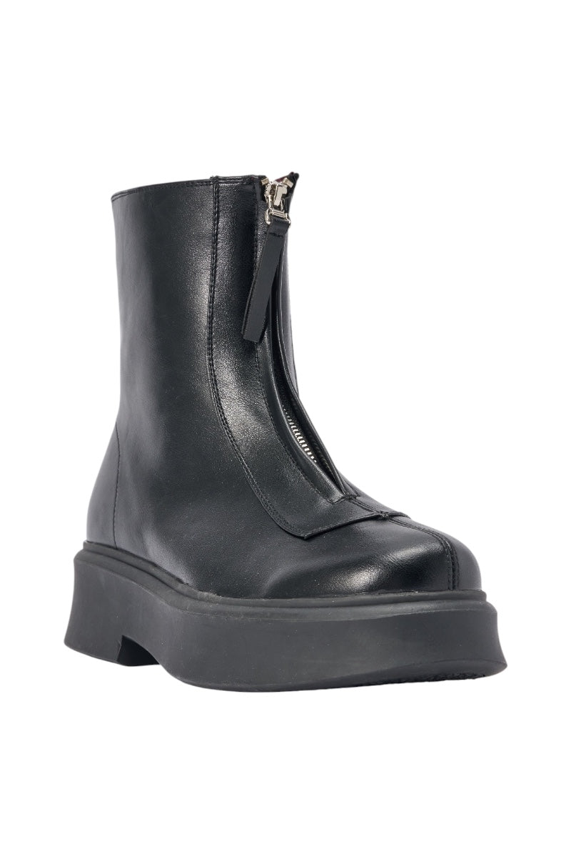 AZALEA WANG LATOYA BLACK PU ZIPPER EMBELLISHED COMBAT BOOTIE