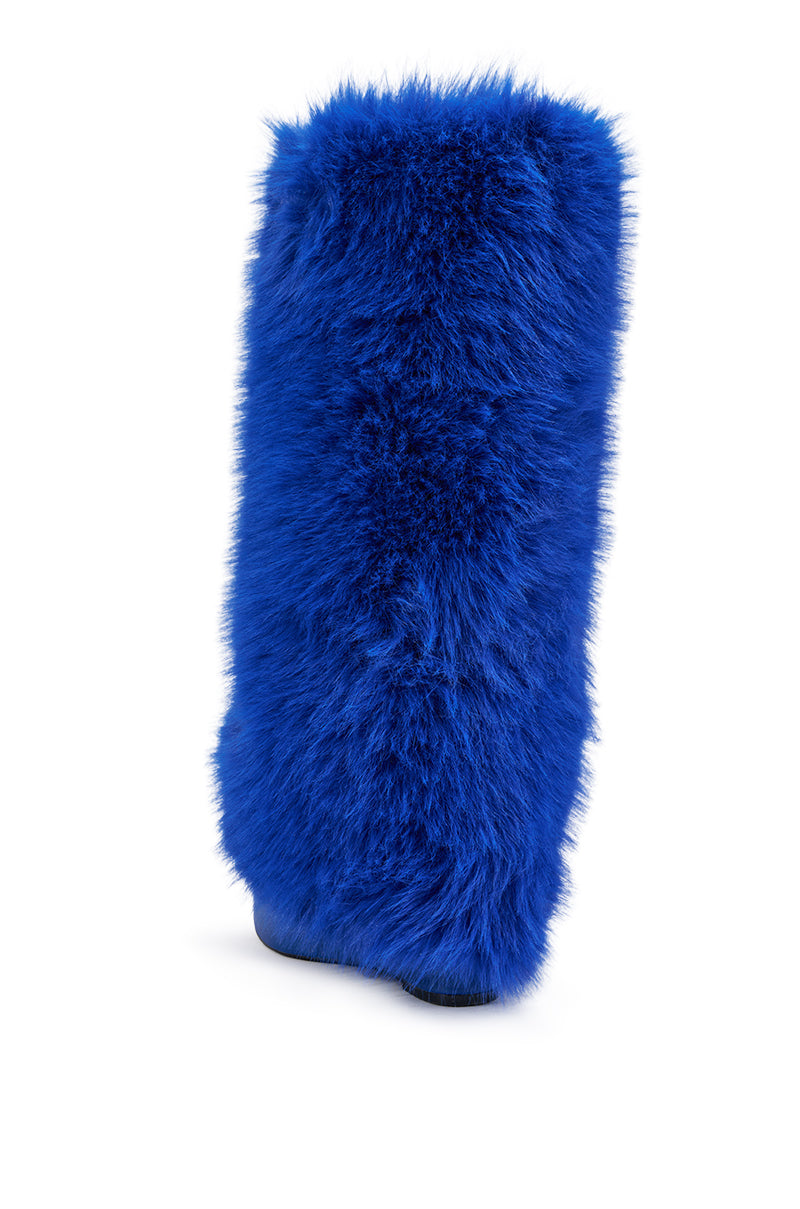 AKIRA GOLD SALVIENNE BLUE FUR FLATFORM BOOT