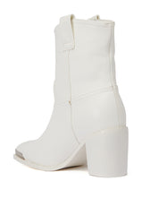 AZALEA WANG JOLYN WHITE WESTERN BOOTIE